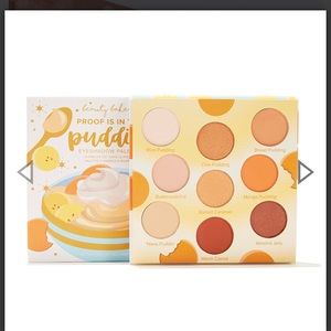 NWOT Proof is in the Puddin’ Eyeshadow Pallet